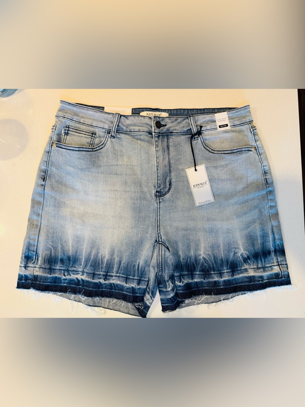 Judy Blue 2XL Mid Rise Denim Shorts NWT